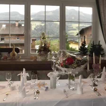 Hotel Zum Toni 3*