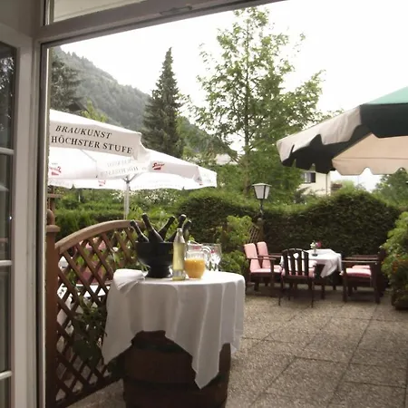 Zum Toni Hotel 3*
