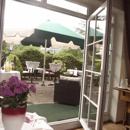 מלון Zum Toni 3*